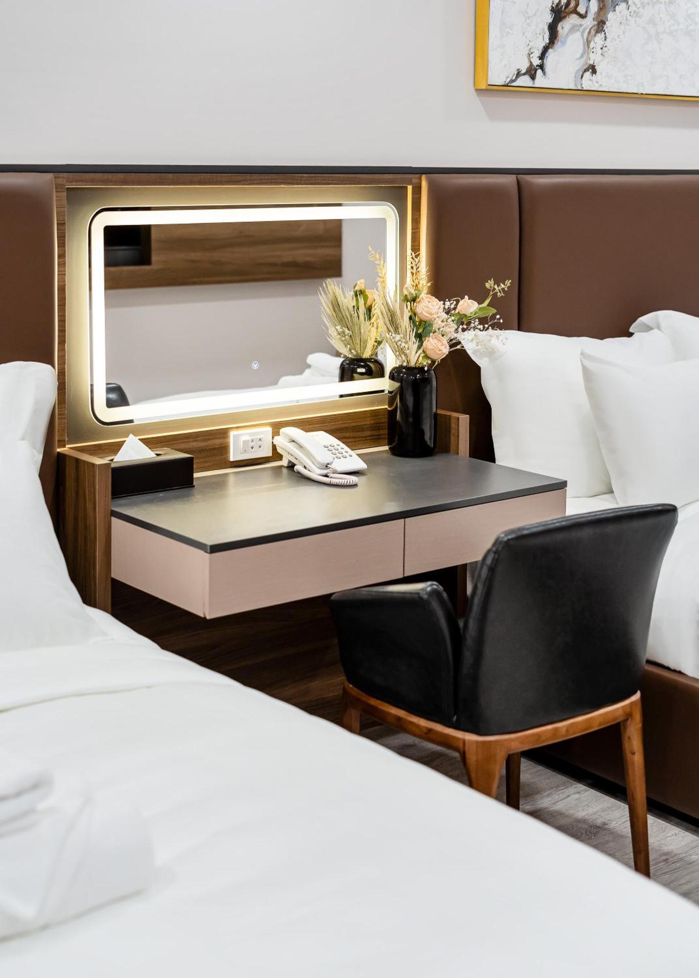Vin Hotel Vĩnh Long 外观 照片