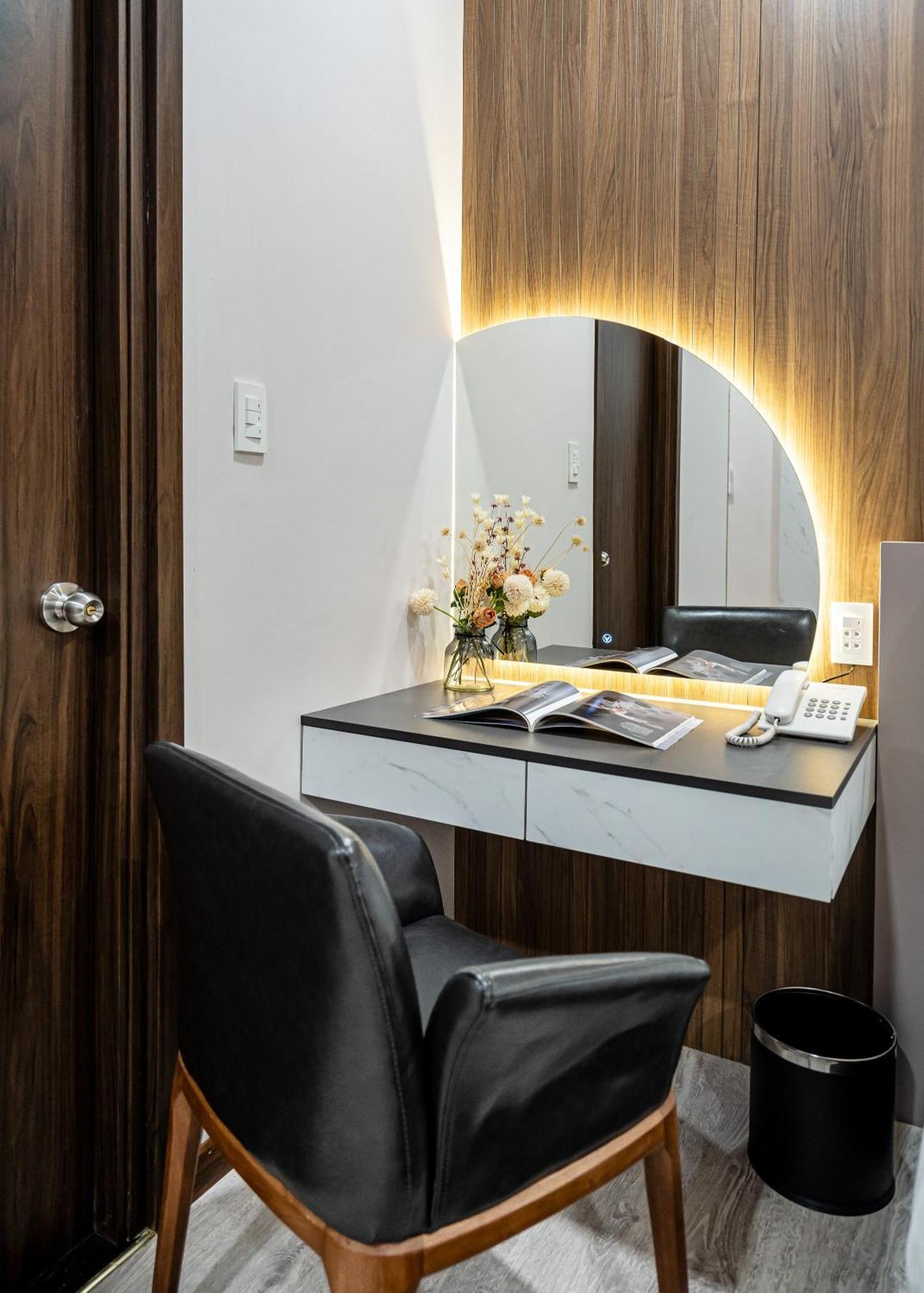 Vin Hotel Vĩnh Long 外观 照片