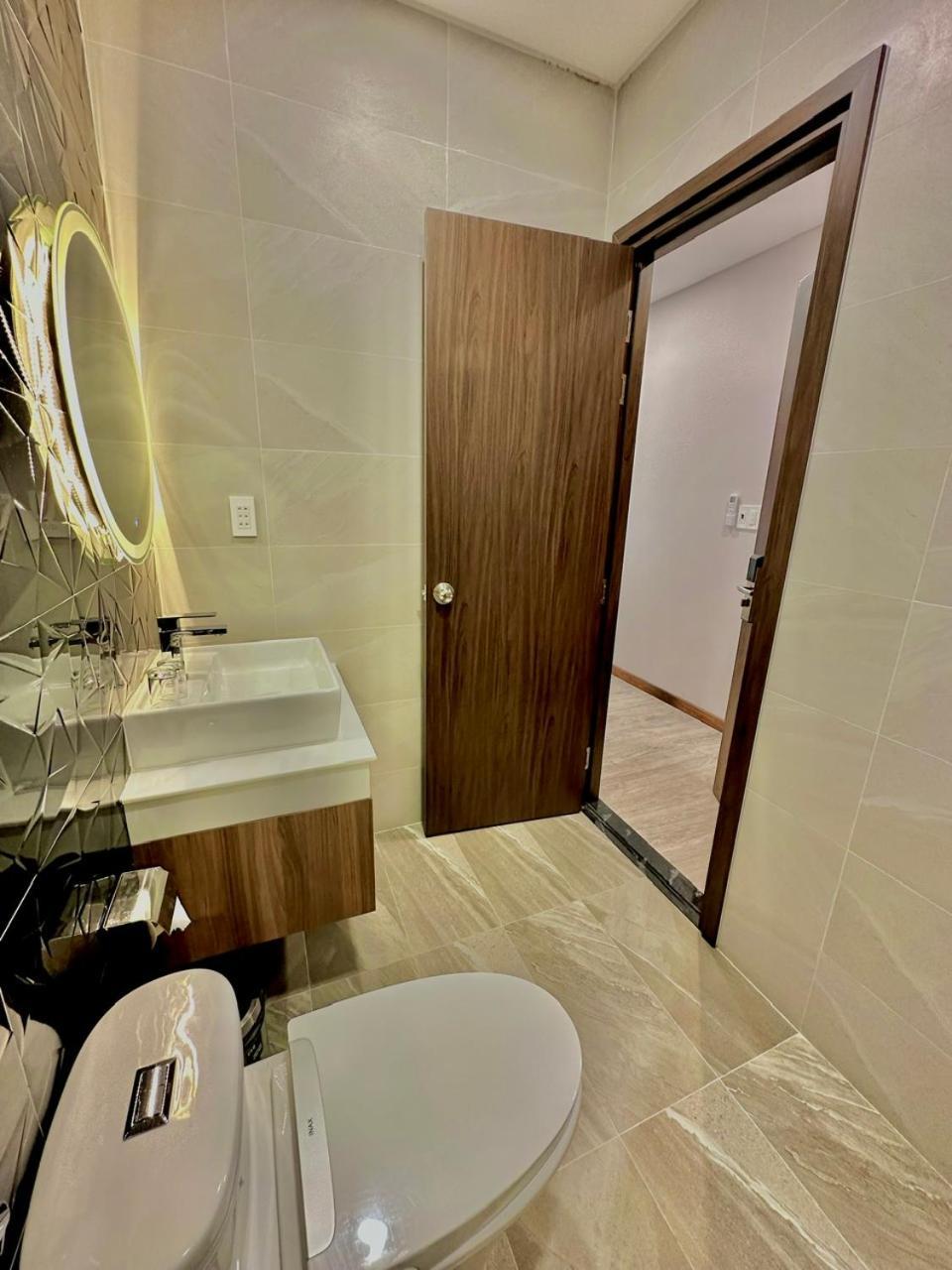 Vin Hotel Vĩnh Long 外观 照片